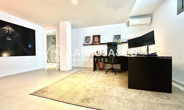 Herverkoop - Villa - San Miguel de Salinas - Inland