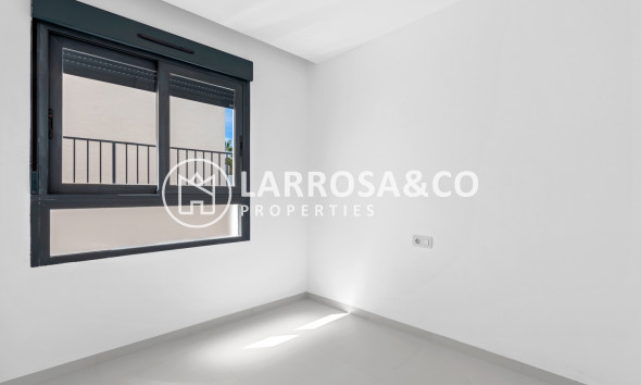 Resale - Apartment - San Miguel de Salinas - Inland