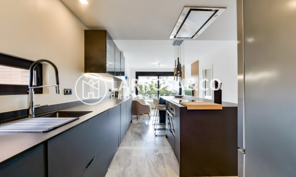 Resale - Apartment - Villajoyosa - La Cala