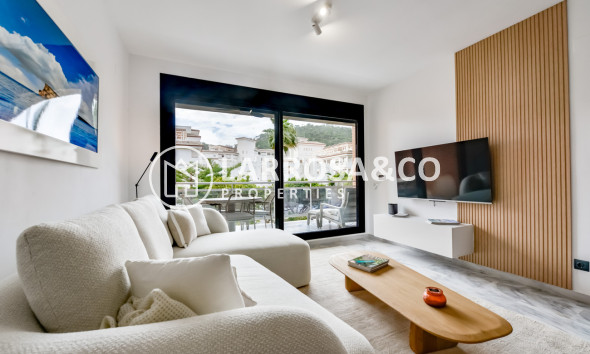 Resale - Apartment - Villajoyosa - La Cala