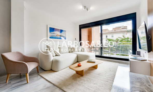 Resale - Apartment - Villajoyosa - La Cala