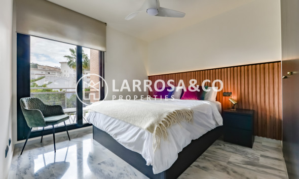 Resale - Apartment - Villajoyosa - La Cala