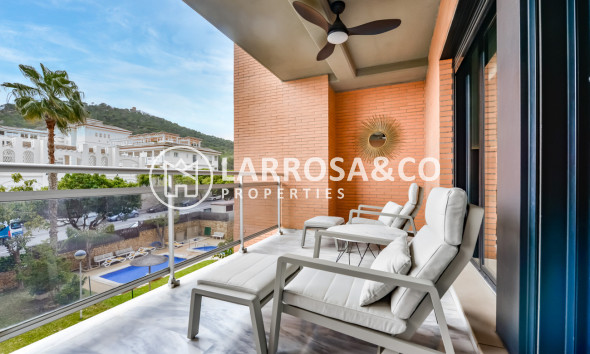 Resale - Apartment - Villajoyosa - La Cala