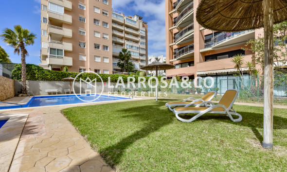 Resale - Apartment - Villajoyosa - La Cala
