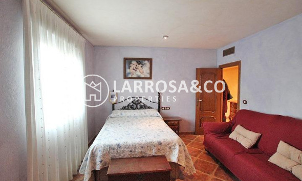 Reventa - Chalet - Formentera del Segura - C- Cooperativa