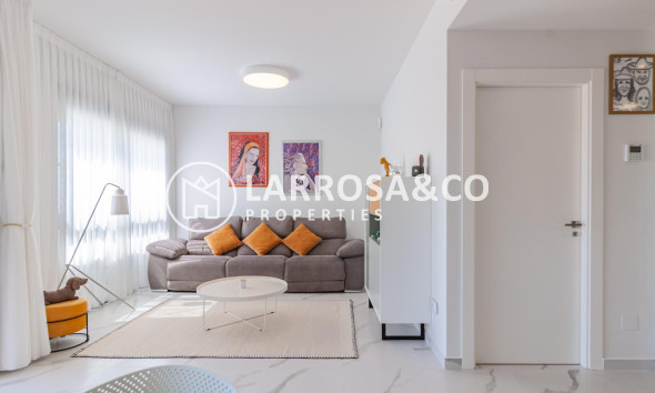 Resale - Apartment - San Miguel de Salinas - Bellavista