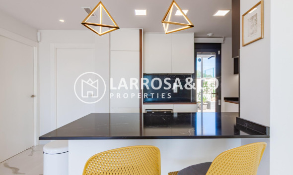 Resale - Apartment - San Miguel de Salinas - Bellavista