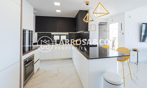 Resale - Apartment - San Miguel de Salinas - Bellavista