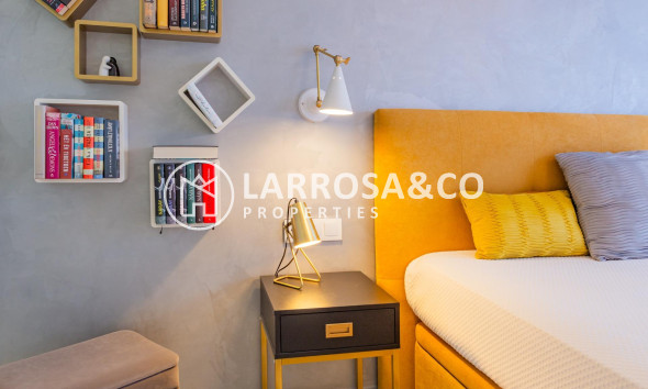 Resale - Apartment - San Miguel de Salinas - Bellavista