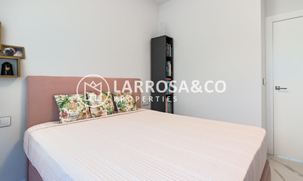 Resale - Apartment - San Miguel de Salinas - Bellavista