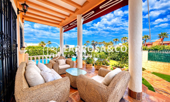 Resale - Detached House/Villa - La Mata - Costa Blanca