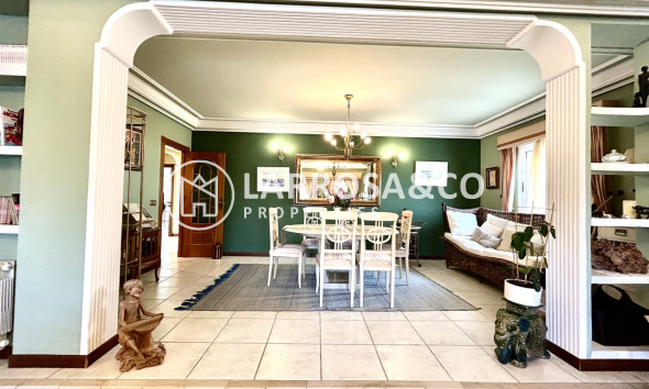 Resale - Detached House/Villa - La Mata - Costa Blanca