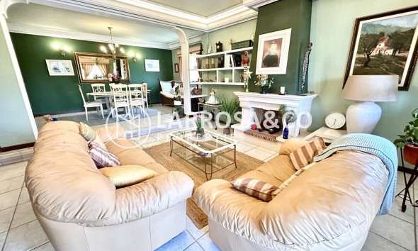 Resale - Detached House/Villa - La Mata - Costa Blanca