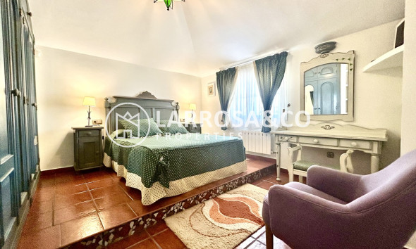 Resale - Detached House/Villa - La Mata - Costa Blanca