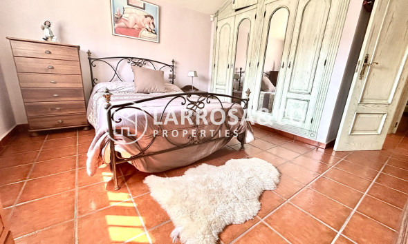 Resale - Detached House/Villa - La Mata - Costa Blanca