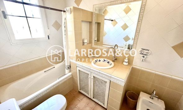 Resale - Detached House/Villa - La Mata - Costa Blanca