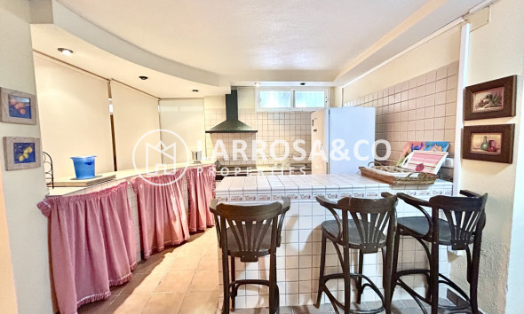 Resale - Detached House/Villa - La Mata - Costa Blanca