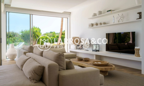 Resale - Detached House/Villa - San Miguel de Salinas - Inland