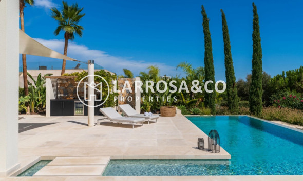 Resale - Detached House/Villa - San Miguel de Salinas - Inland