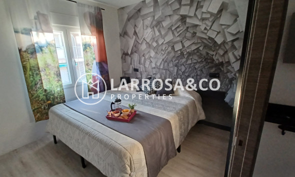 Resale - Apartment - Torre de La Horadada - Costa Blanca