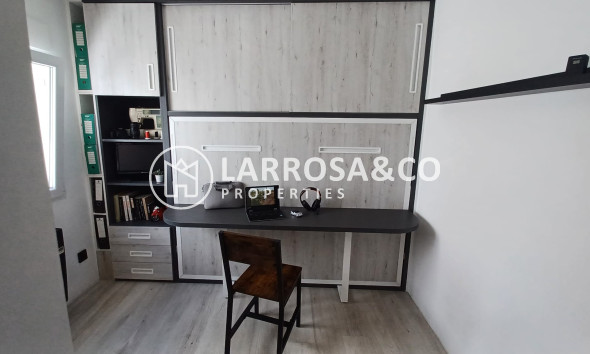 Resale - Apartment - Torre de La Horadada - Costa Blanca