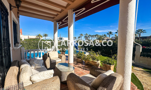 Resale - Detached House/Villa - La Mata - Costa Blanca