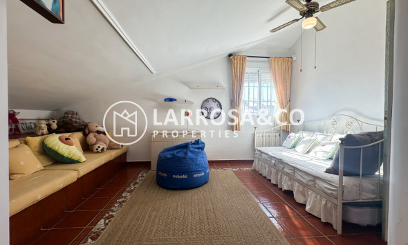 Resale - Detached House/Villa - La Mata - Costa Blanca