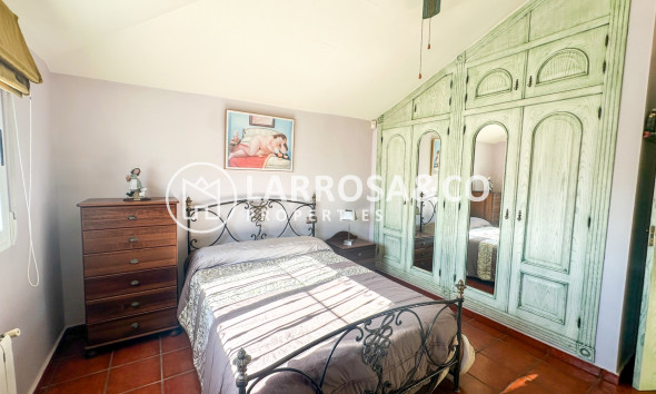 Resale - Detached House/Villa - La Mata - Costa Blanca