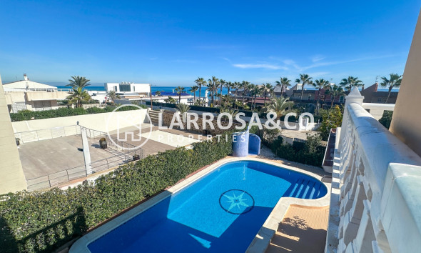 Resale - Detached House/Villa - La Mata - Costa Blanca