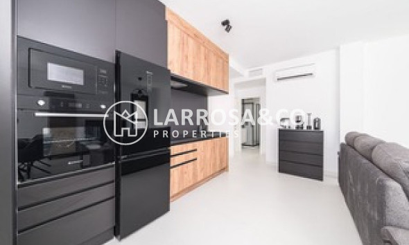 Resale - Apartment - San Miguel de Salinas - Inland