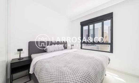 Resale - Apartment - San Miguel de Salinas - Inland