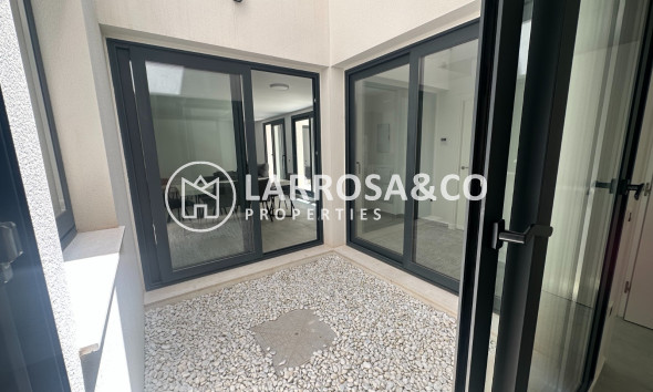 Herverkoop - Villa - San Miguel de Salinas - Inland