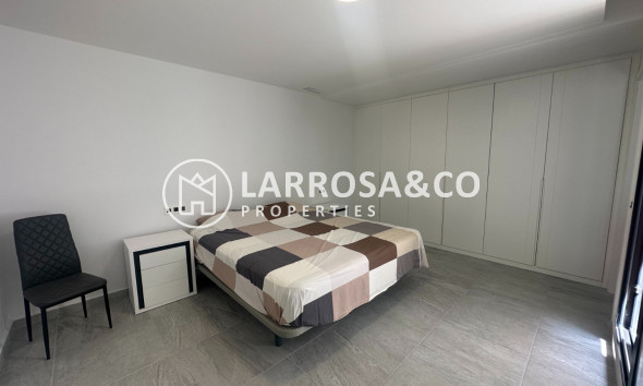 Herverkoop - Villa - San Miguel de Salinas - Inland