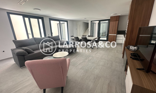 Herverkoop - Villa - San Miguel de Salinas - Inland