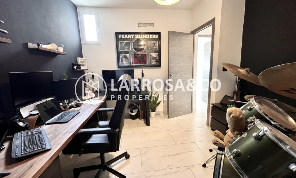 Herverkoop - Villa - San Miguel de Salinas - Inland