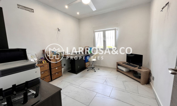 Herverkoop - Villa - San Miguel de Salinas - Inland