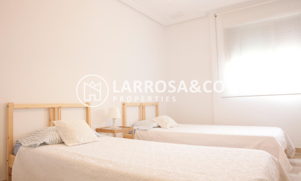 Resale - Apartment - Santa Pola - Centro