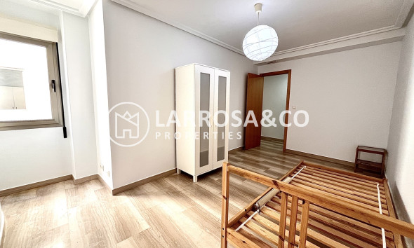 Resale - Apartment - Santa Pola - Costa Blanca