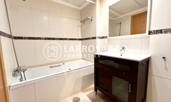 Resale - Apartment - Santa Pola - Costa Blanca