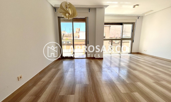 Resale - Apartment - Santa Pola - Costa Blanca