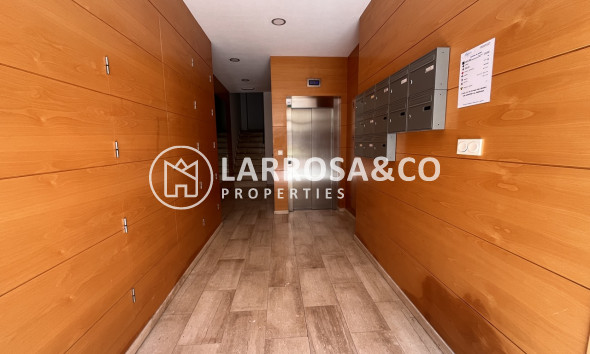 Resale - Apartment - Santa Pola - Costa Blanca