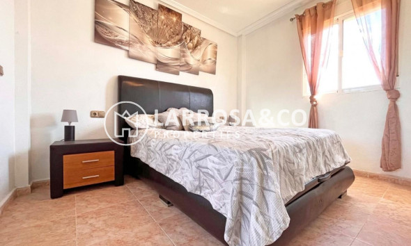 Resale - Detached House/Villa - La Zenia - Costa Blanca