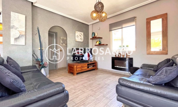 Resale - Detached House/Villa - La Zenia - Costa Blanca