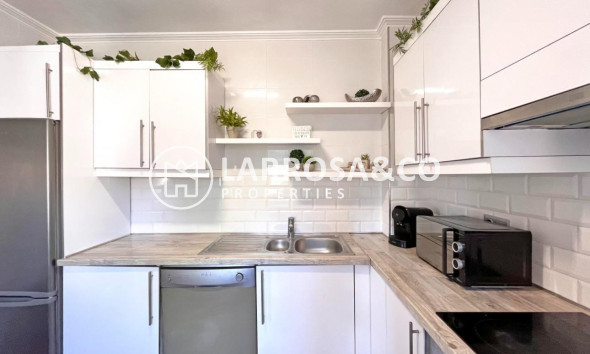 Resale - Detached House/Villa - La Zenia - Costa Blanca