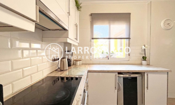 Resale - Detached House/Villa - La Zenia - Costa Blanca