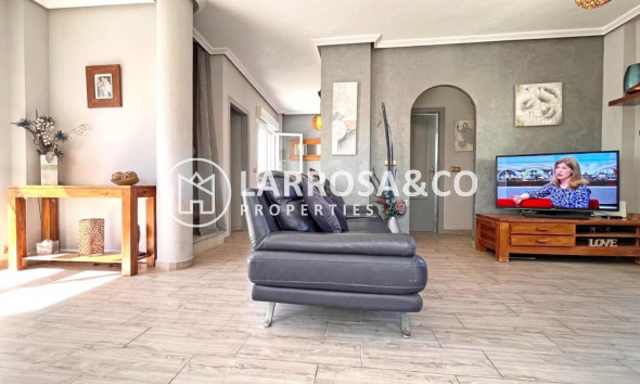 Resale - Detached House/Villa - La Zenia - Costa Blanca