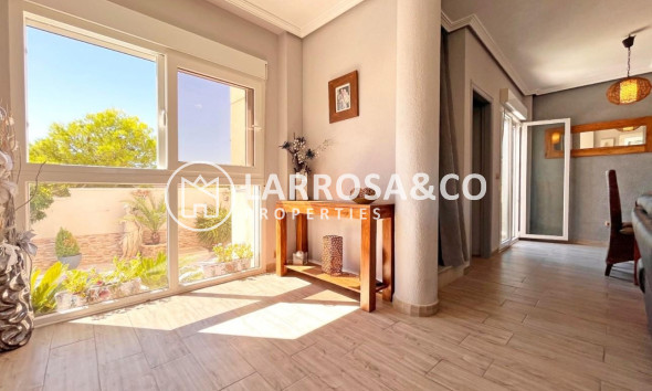 Resale - Detached House/Villa - La Zenia - Costa Blanca