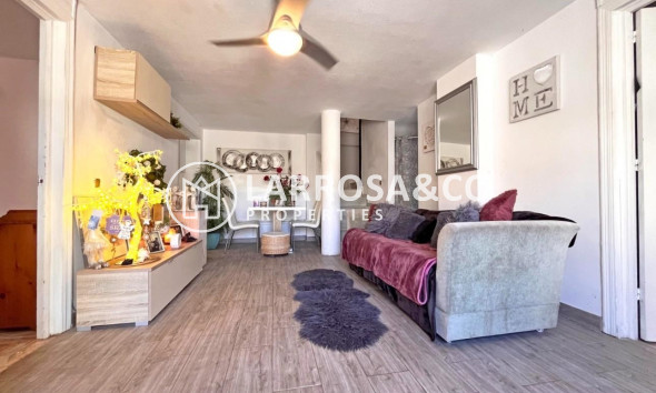 Resale - Detached House/Villa - La Zenia - Costa Blanca