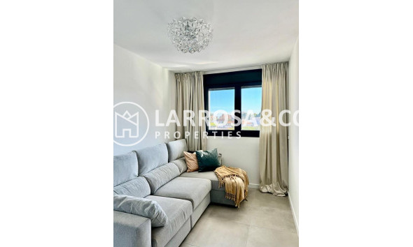 Resale - Apartment - Dehesa de Campoamor - Costa Blanca