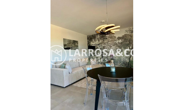 Resale - Apartment - Dehesa de Campoamor - Costa Blanca